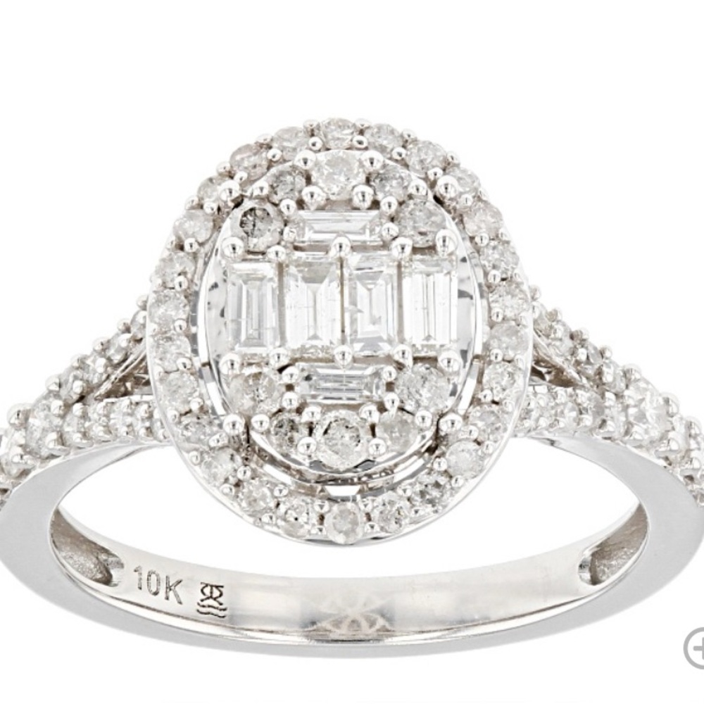 .75 CTW 10k Diamond Ring size 5.5 EUC